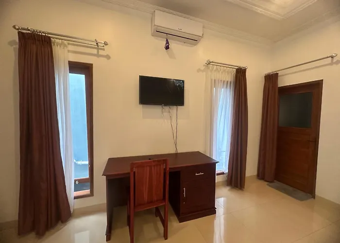 ゲストハウス Pucak Lestari Pandawa Bali 4*
